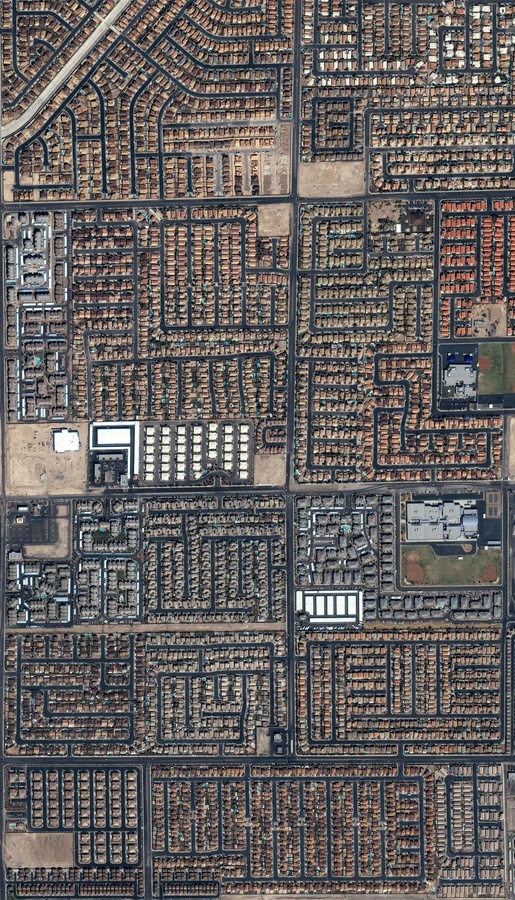 IKONOS商业卫星拍摄的美国拉斯维加斯密密麻麻的房子跟街道的图像。.jpg.jpg
